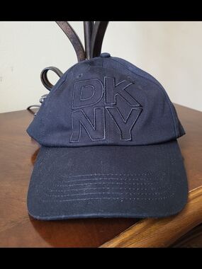 DKNY Black  Embroidered Logo Baseball Cap